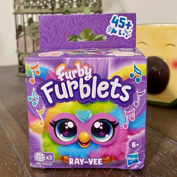 Hasbro Furby Furblets Ray-Vee Mini Friend - Picture 1 of 8